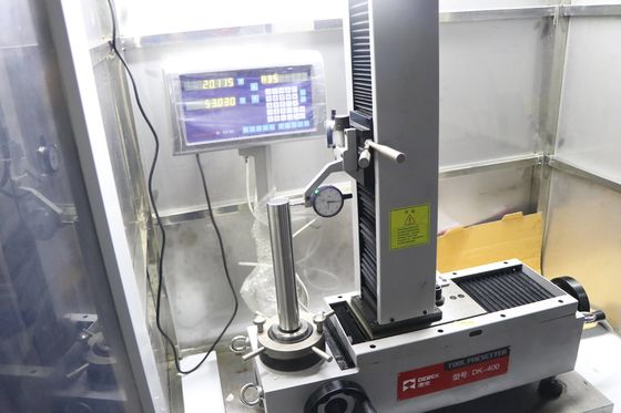 Struttura fine approssimativa che elabora la base di muffa ISO9001 standard: 2015 diplomato