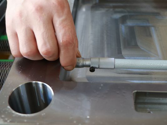 Basi di muffa speciali su ordinazione degli apparecchi elettrici delle basi di muffa