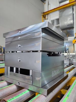 base di muffa standard di plastica della base di muffa del sistema della bocca dell'acqua per i cosmetici